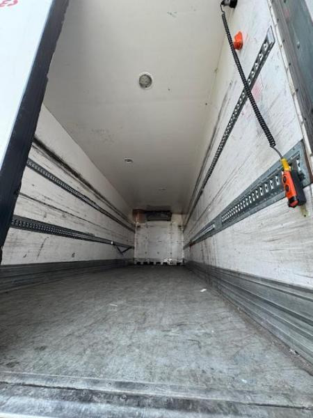 Iveco STRALIS 360 EEV FRIGO CARRIER HAYON - Lastebil med kjøl: bilde 4 Iveco STRALIS 360 EEV FRIGO CARRIER HAYON - Lastebil med kjøl: bilde 4