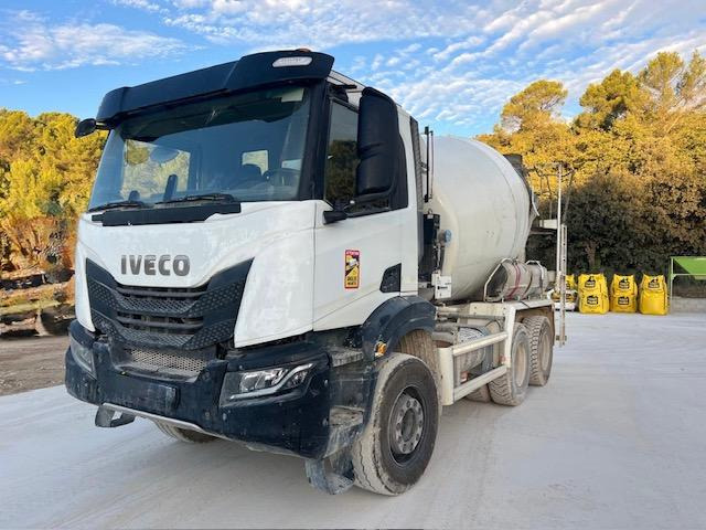 Iveco X-WAY 420 MALAXEUR 6m3 6X4 - Betongbil: bilde 1 Iveco X-WAY 420 MALAXEUR 6m3 6X4 - Betongbil: bilde 1