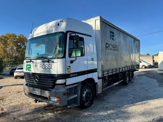 Mercedes ACTROS 2535 PLATEAU RIDELLE BACHE HAYON - Kapellbil: bilde 3 Mercedes ACTROS 2535 PLATEAU RIDELLE BACHE HAYON - Kapellbil: bilde 3