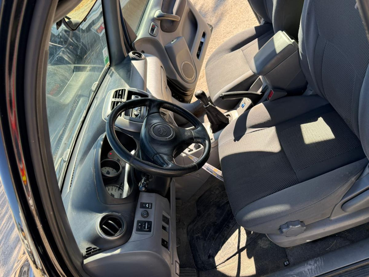 Toyota Rav 4 - Hatchback: bilde 4 Toyota Rav 4 - Hatchback: bilde 4