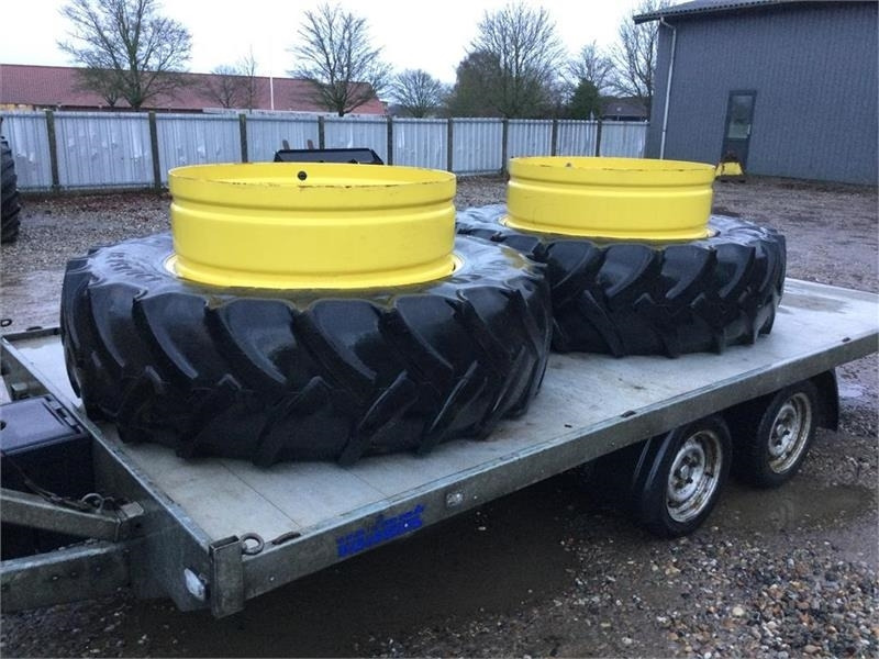 Continental 420/85 R38 - Dekk for Landbruksteknikk: bilde 1 Continental 420/85 R38 - Dekk for Landbruksteknikk: bilde 1