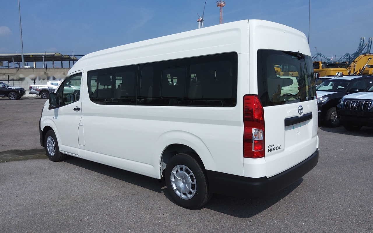Toyota Hiace HIGH ROOF / TOIT HAUT 2.8L Diesel Manual base - Minibuss, Persontransport: bilde 3 Toyota Hiace HIGH ROOF / TOIT HAUT 2.8L Diesel Manual base - Minibuss, Persontransport: bilde 3