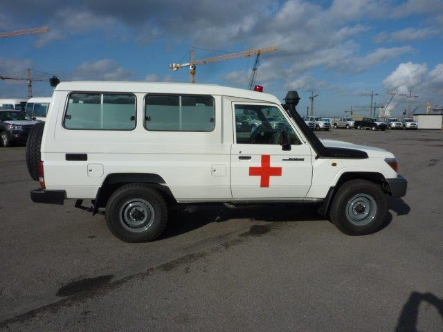 Toyota Land Cruiser 78 Metal top hzj 78 ambulance 4.2L Diesel Manual - Personenbil: bilde 5 Toyota Land Cruiser 78 Metal top hzj 78 ambulance 4.2L Diesel Manual - Personenbil: bilde 5