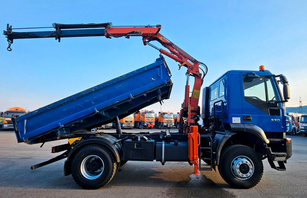 Iveco Trakker 190T33 4x4 Euro5 Kran Atlas 120.2E Funk - Tippbil, Kranbil: bilde 2 Iveco Trakker 190T33 4x4 Euro5 Kran Atlas 120.2E Funk - Tippbil, Kranbil: bilde 2