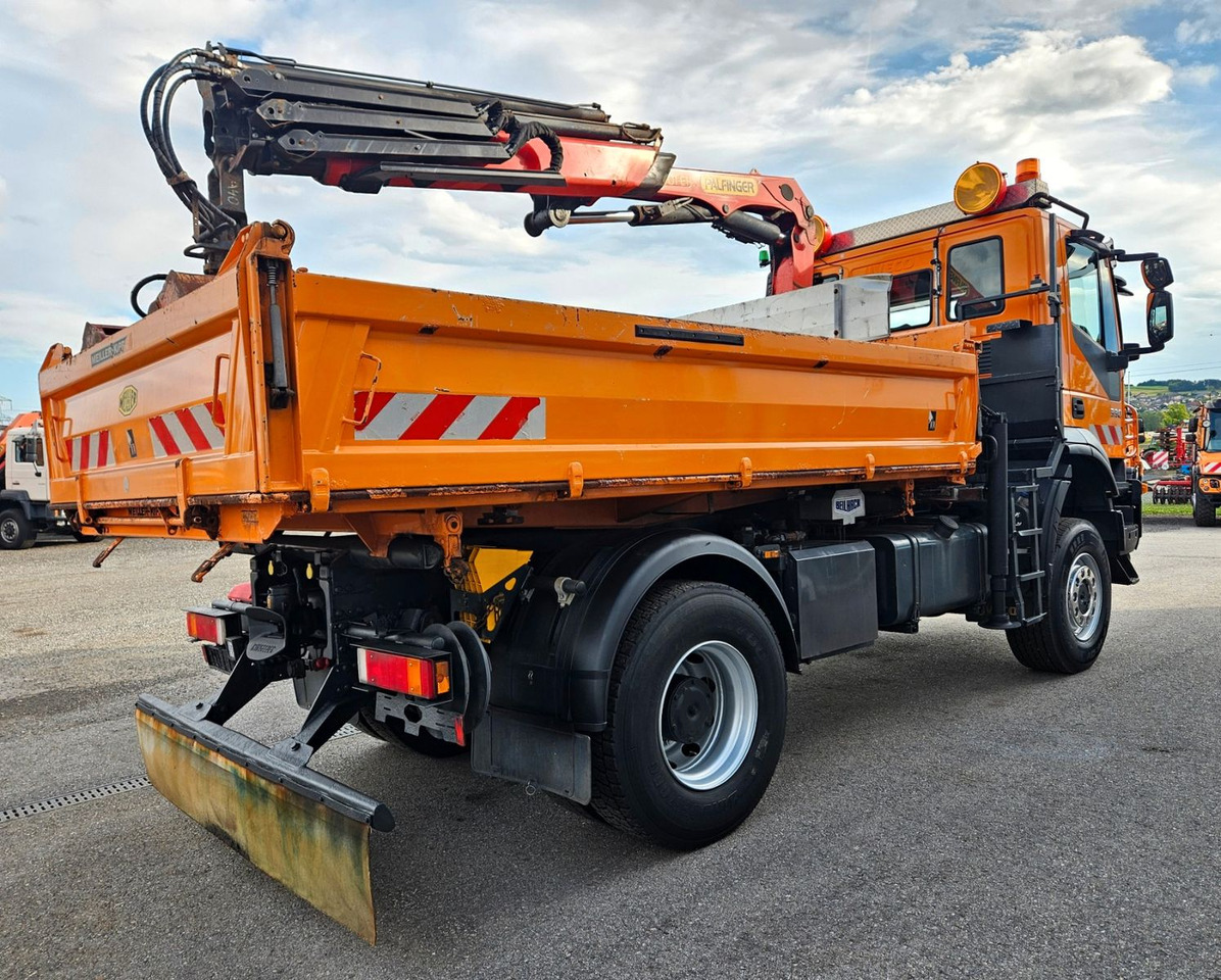 Iveco Trakker 190T33 4x4 Euro5 Kran Palfinger Funk - Tippbil, Kranbil: bilde 3 Iveco Trakker 190T33 4x4 Euro5 Kran Palfinger Funk - Tippbil, Kranbil: bilde 3