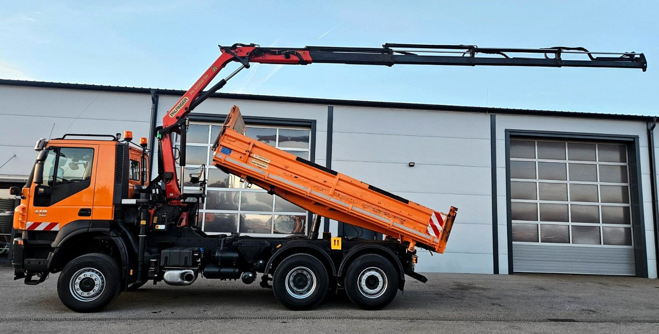 Iveco Trakker 410 6x4-4 EEV Palfinger PK12502 Funk - Tippbil, Kranbil: bilde 2 Iveco Trakker 410 6x4-4 EEV Palfinger PK12502 Funk - Tippbil, Kranbil: bilde 2