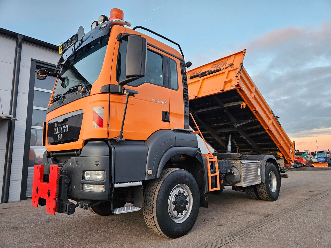 MAN TGS 18.360 4x4 BL Euro5 Meiller - Tippbil: bilde 5 MAN TGS 18.360 4x4 BL Euro5 Meiller - Tippbil: bilde 5