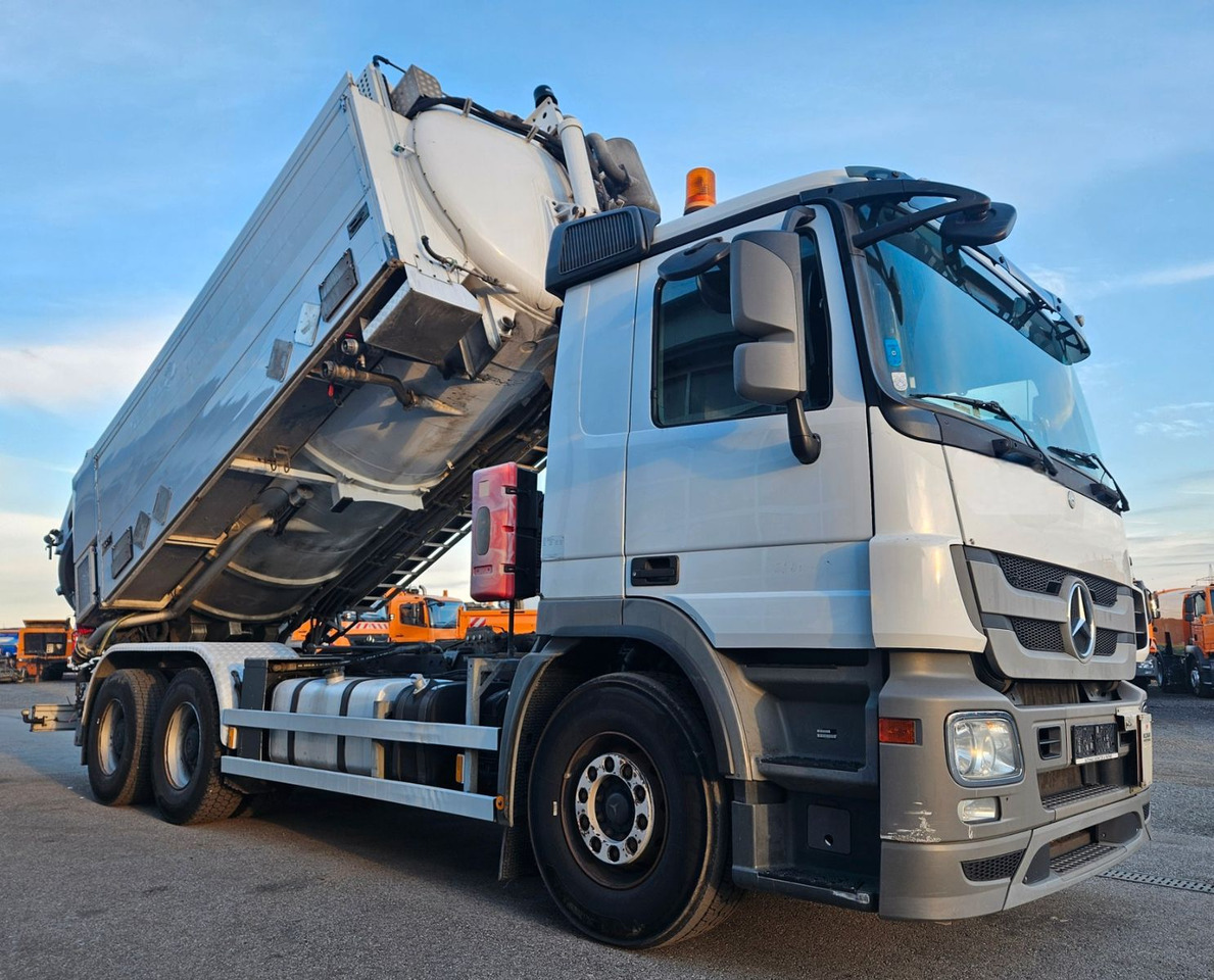 Mercedes-Benz ACTROS 2641 HOLZMANN Tankreiniger Saug-Druck ADR - Vakuum lastebil: bilde 5 Mercedes-Benz ACTROS 2641 HOLZMANN Tankreiniger Saug-Druck ADR - Vakuum lastebil: bilde 5