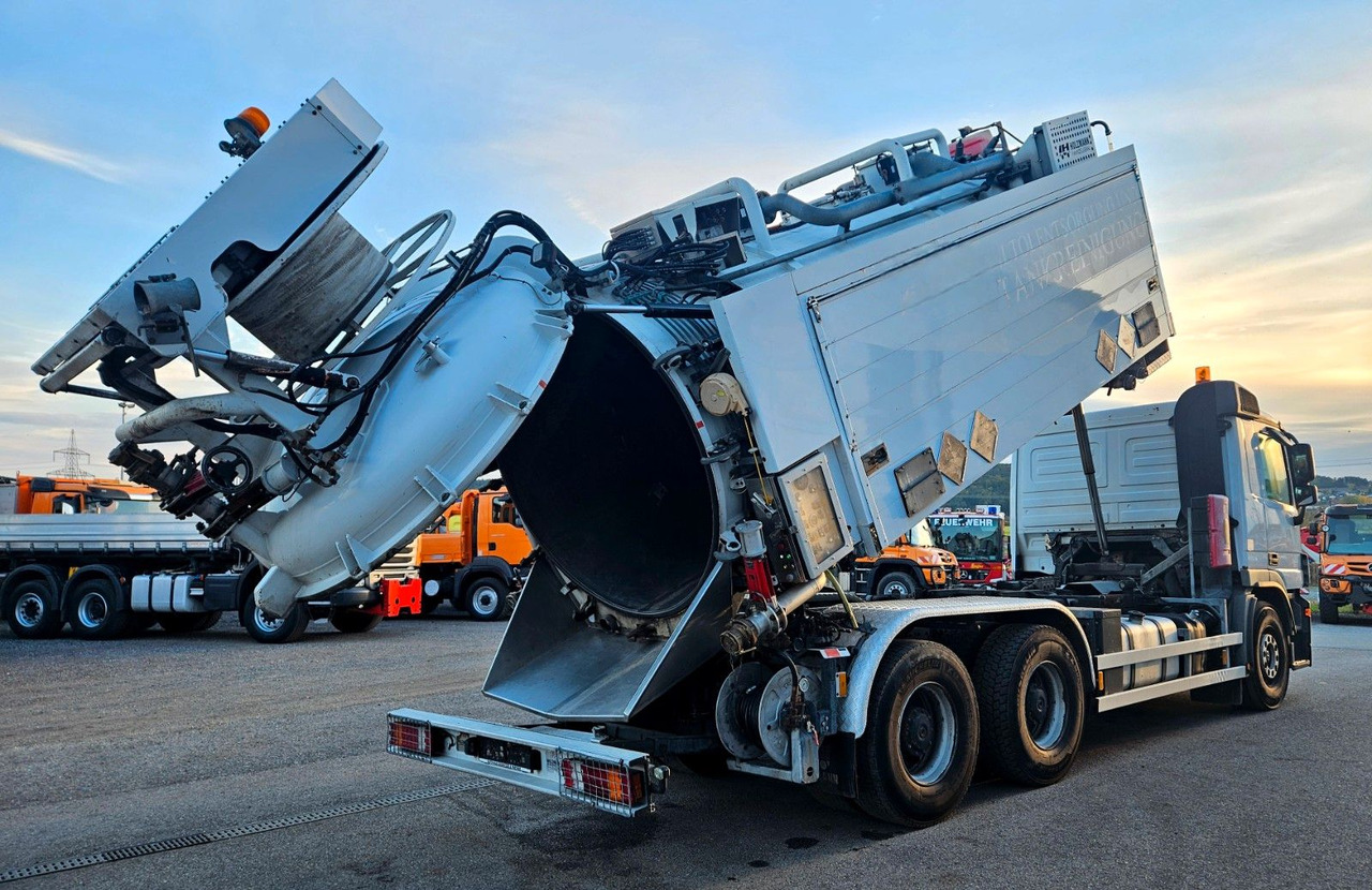 Mercedes-Benz ACTROS 2641 HOLZMANN Tankreiniger Saug-Druck ADR - Vakuum lastebil: bilde 4 Mercedes-Benz ACTROS 2641 HOLZMANN Tankreiniger Saug-Druck ADR - Vakuum lastebil: bilde 4