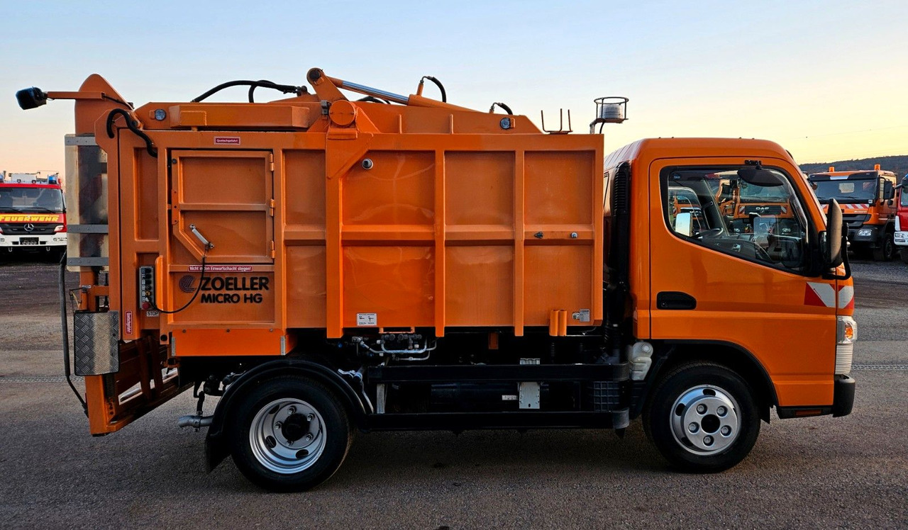 Mitsubishi Fuso Canter 6S15 Zoeller Micro Müllpresse - Søppelbil: bilde 5 Mitsubishi Fuso Canter 6S15 Zoeller Micro Müllpresse - Søppelbil: bilde 5