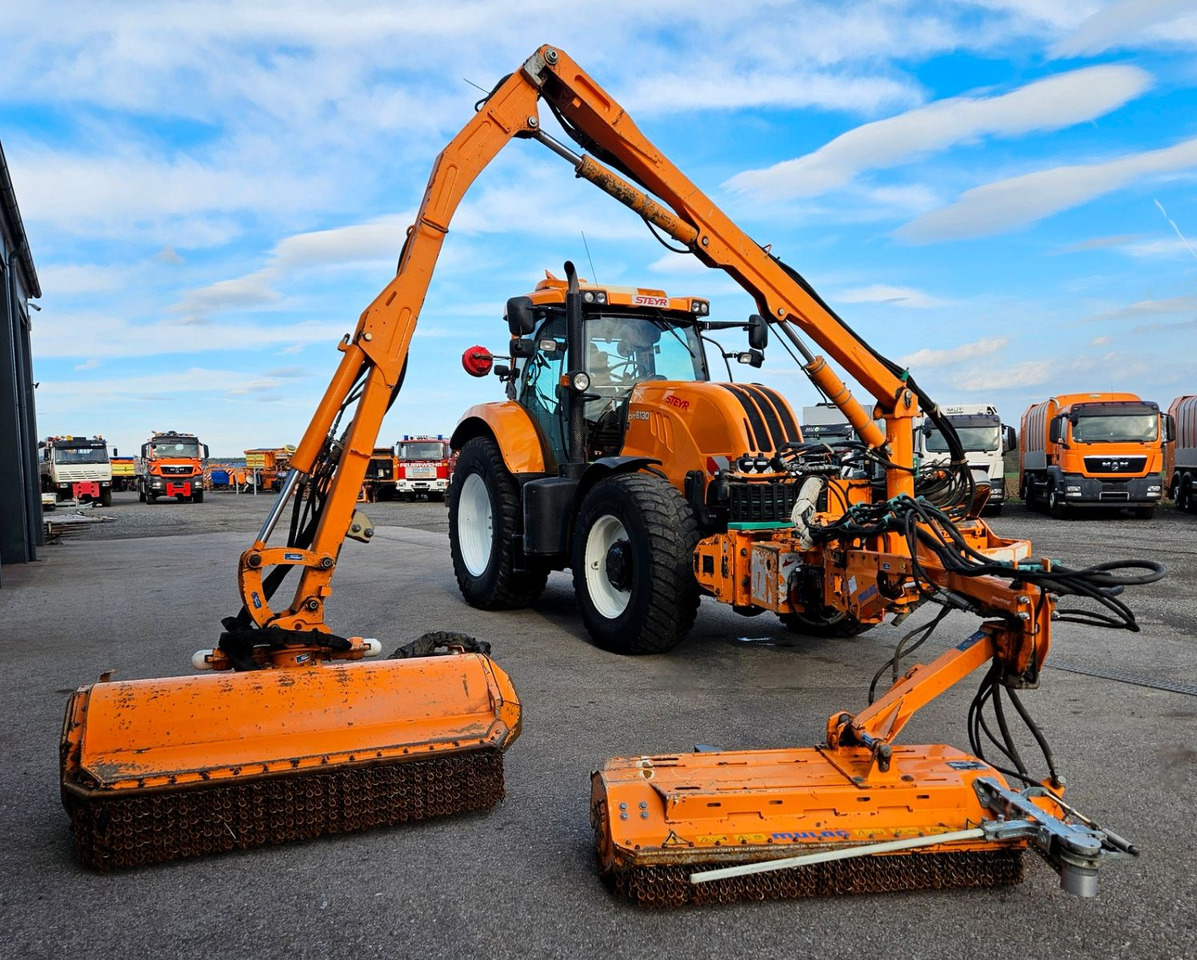 Kommunale traktor Steyr CVT 6130 Mulag MKM700 Mähkombination Kommunal: bilde 9