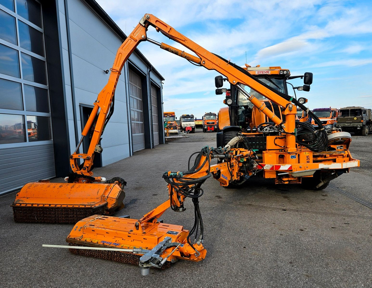 Kommunale traktor Steyr CVT 6130 Mulag MKM700 Mähkombination Kommunal: bilde 10