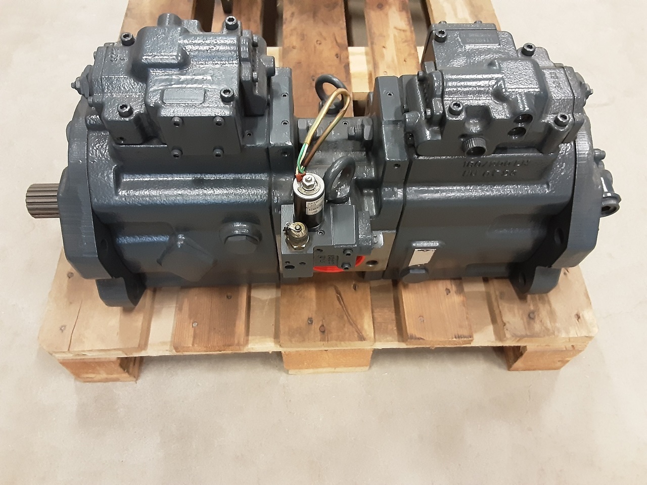 Kawasaki K3V140DT-151R-9NE9-AHV - Hydraulisk pumpe for Gravemaskin: bilde 1 Kawasaki K3V140DT-151R-9NE9-AHV - Hydraulisk pumpe for Gravemaskin: bilde 1