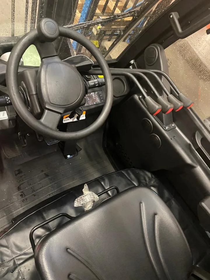 HC CPCD38-XRW92F - Dieseltruck: bilde 2 HC CPCD38-XRW92F - Dieseltruck: bilde 2