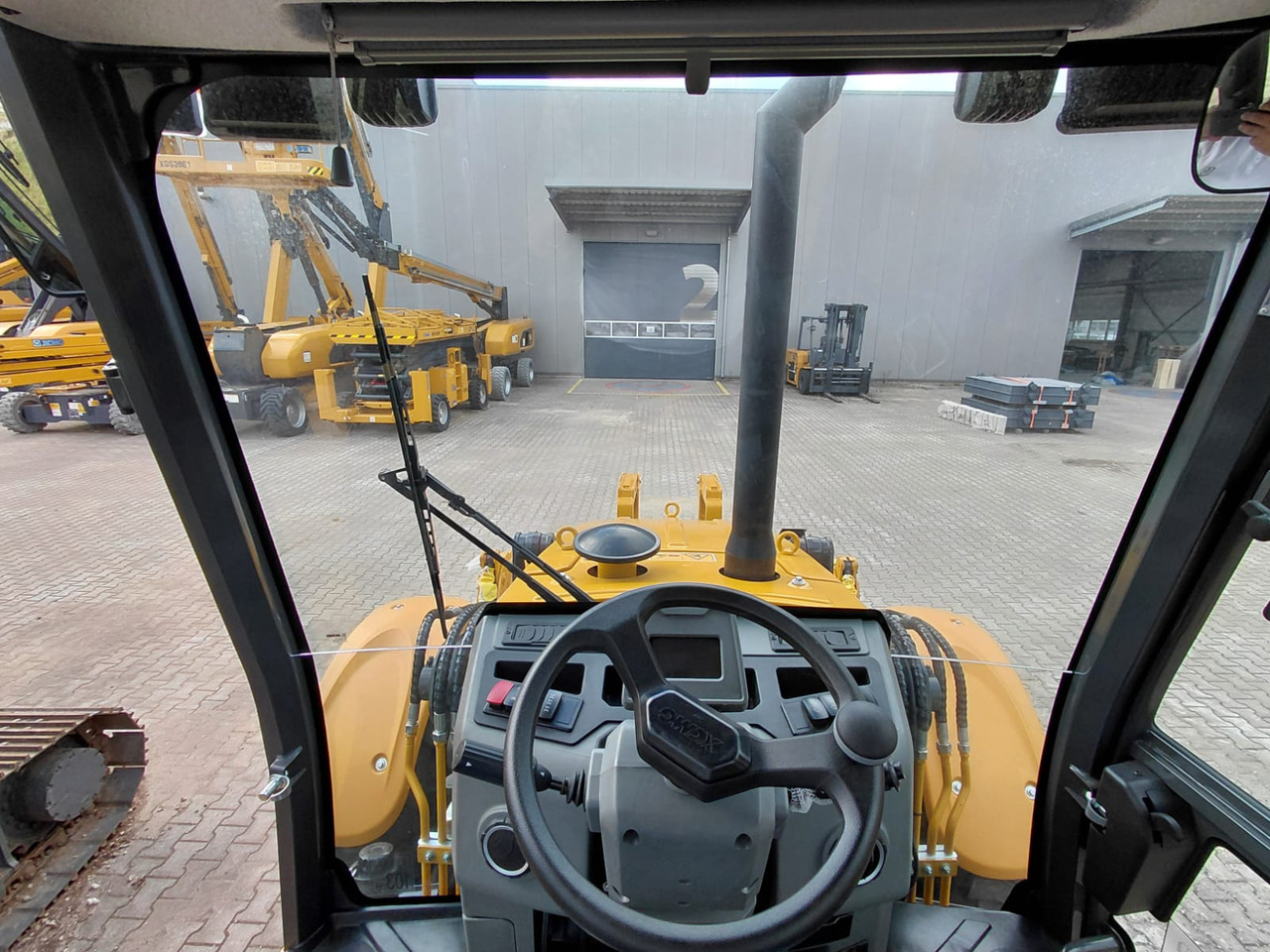 Traktorgraver XCMG XC8-S3580: bilde 6 Traktorgraver XCMG XC8-S3580: bilde 6