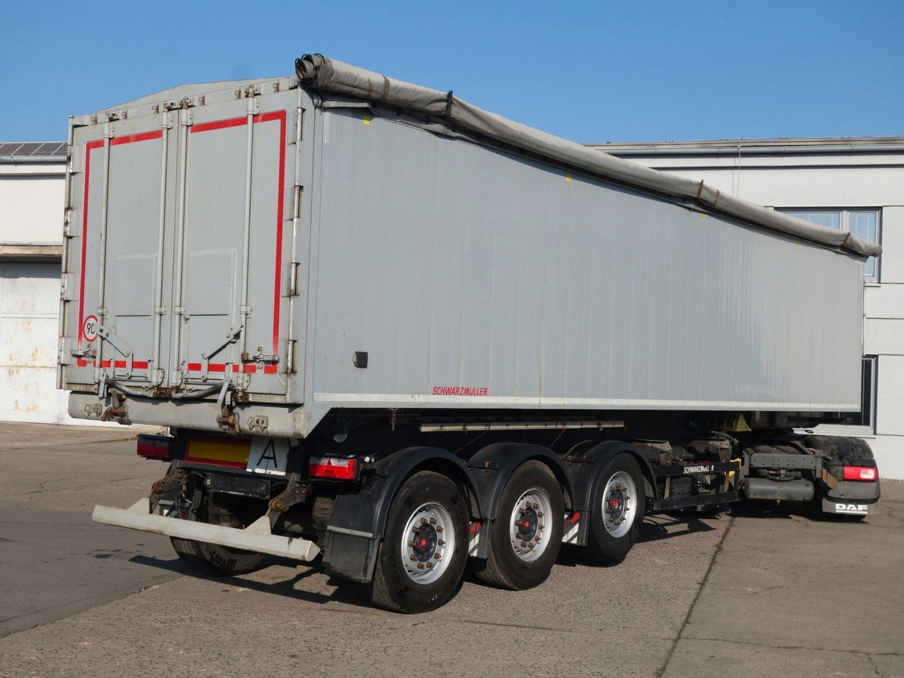 Schwarzmüller Alu Kipper, 50 cm3, Rollplane, Liftachse, SAF - Tippsemi: bilde 4 Schwarzmüller Alu Kipper, 50 cm3, Rollplane, Liftachse, SAF - Tippsemi: bilde 4