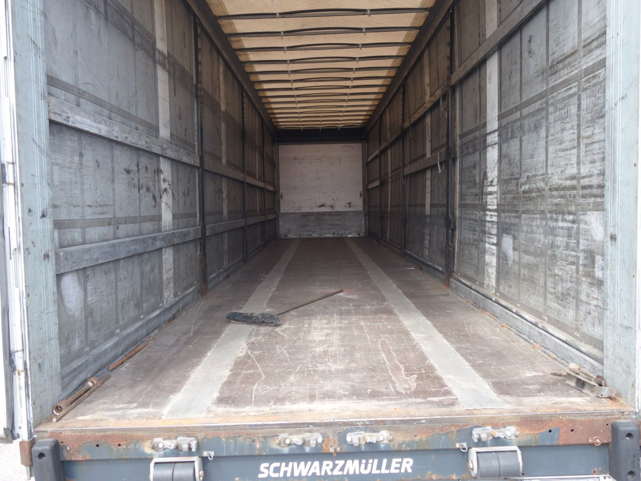 Schwarzmüller SPA 3/E MEGA, Liftachse, SAF Achsen - Gardintrailer: bilde 4 Schwarzmüller SPA 3/E MEGA, Liftachse, SAF Achsen - Gardintrailer: bilde 4