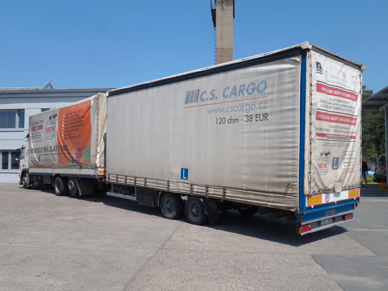 Volvo FM 380 6x2 + Panav Anhänger - Kapellbil: bilde 4 Volvo FM 380 6x2 + Panav Anhänger - Kapellbil: bilde 4