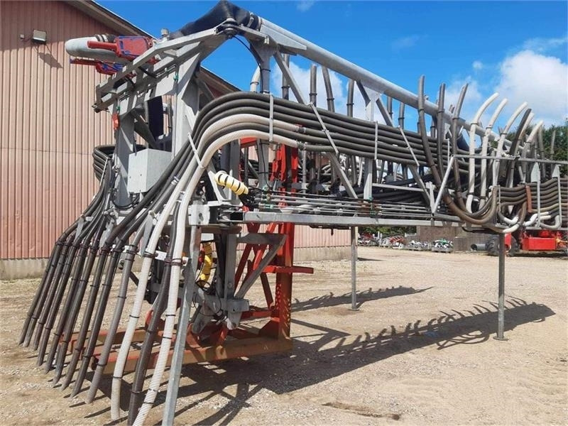 AP 16-20-24 drypfri slangebom - Gjødselvogn: bilde 1 AP 16-20-24 drypfri slangebom - Gjødselvogn: bilde 1