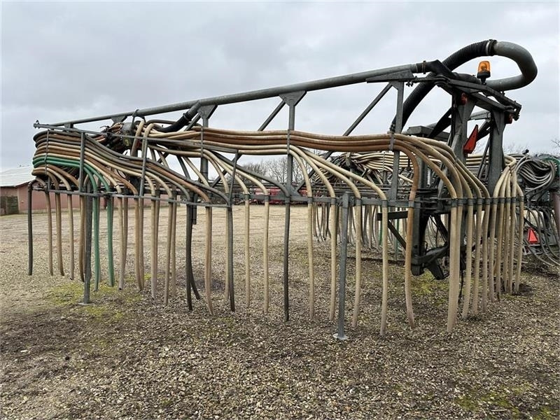 AP 24mtr slæbeslangebom m/2 fordeler - Gjødselvogn: bilde 1 AP 24mtr slæbeslangebom m/2 fordeler - Gjødselvogn: bilde 1