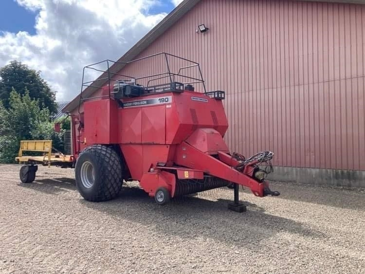 Massey Ferguson LB190 Fieldstar *** m. parkland ballevogn *** - Firkantpresse: bilde 2 Massey Ferguson LB190 Fieldstar *** m. parkland ballevogn *** - Firkantpresse: bilde 2