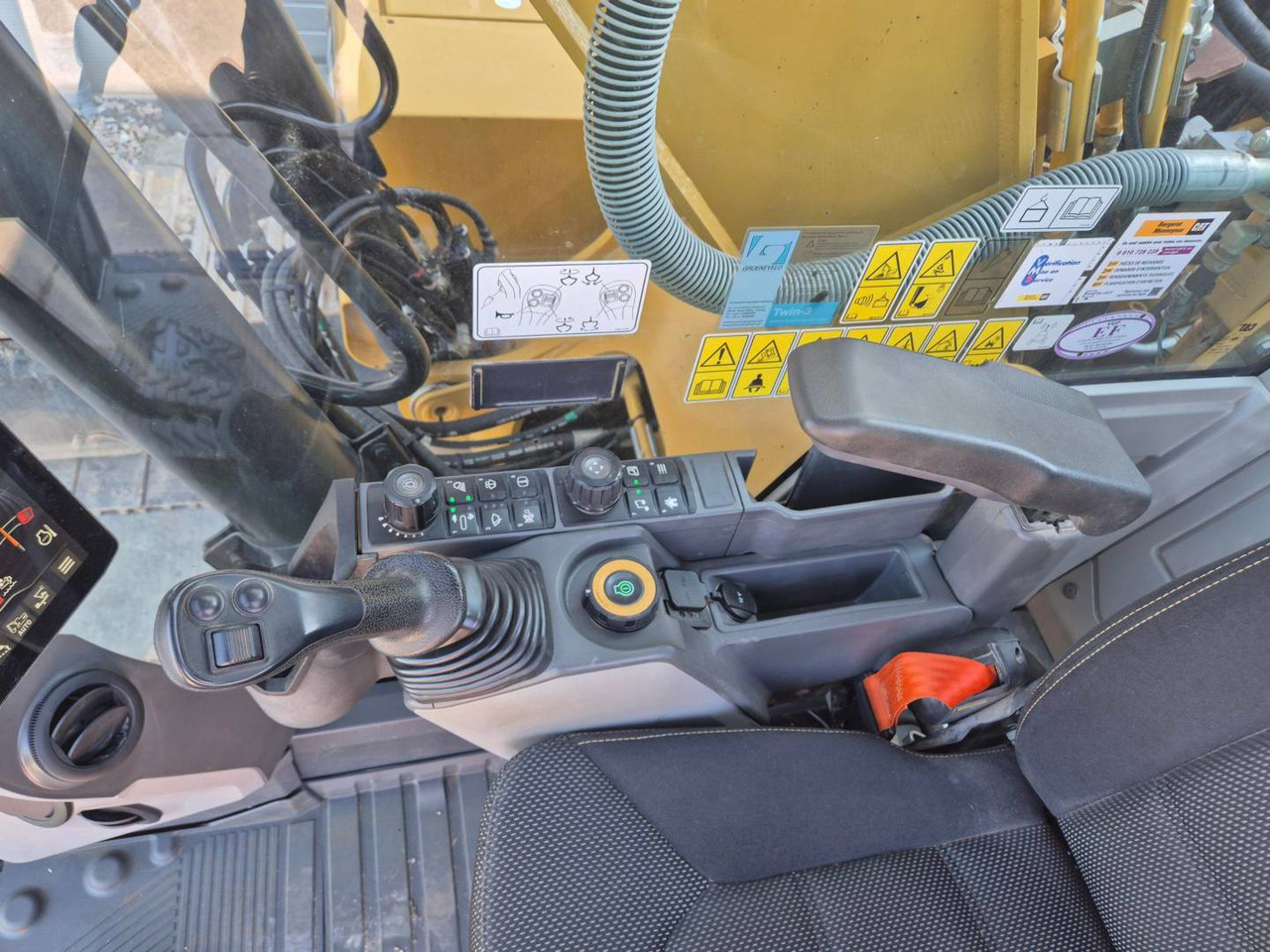 Beltegraver CAT 323: bilde 30