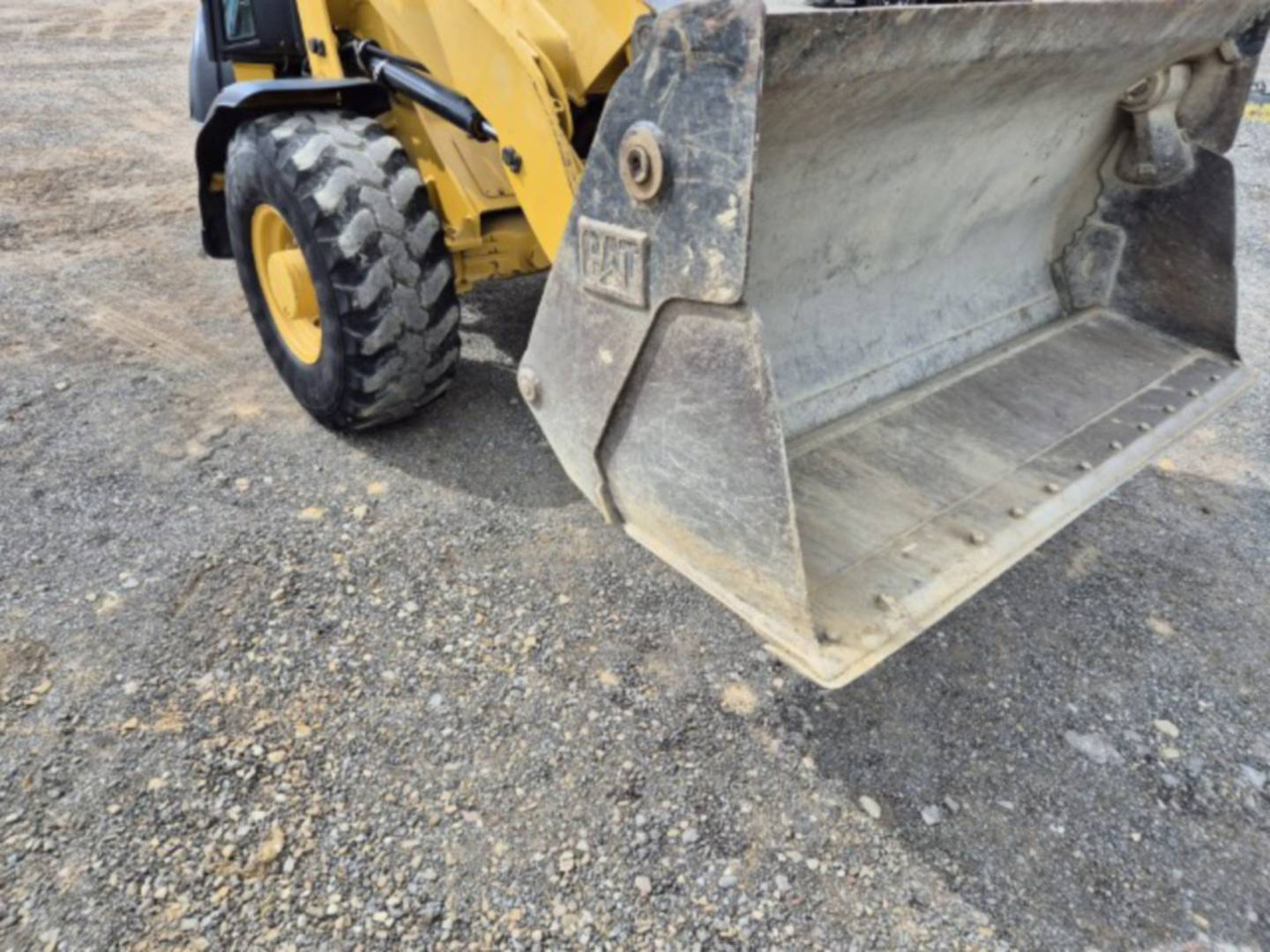 Hjullaster CAT 906H: bilde 8