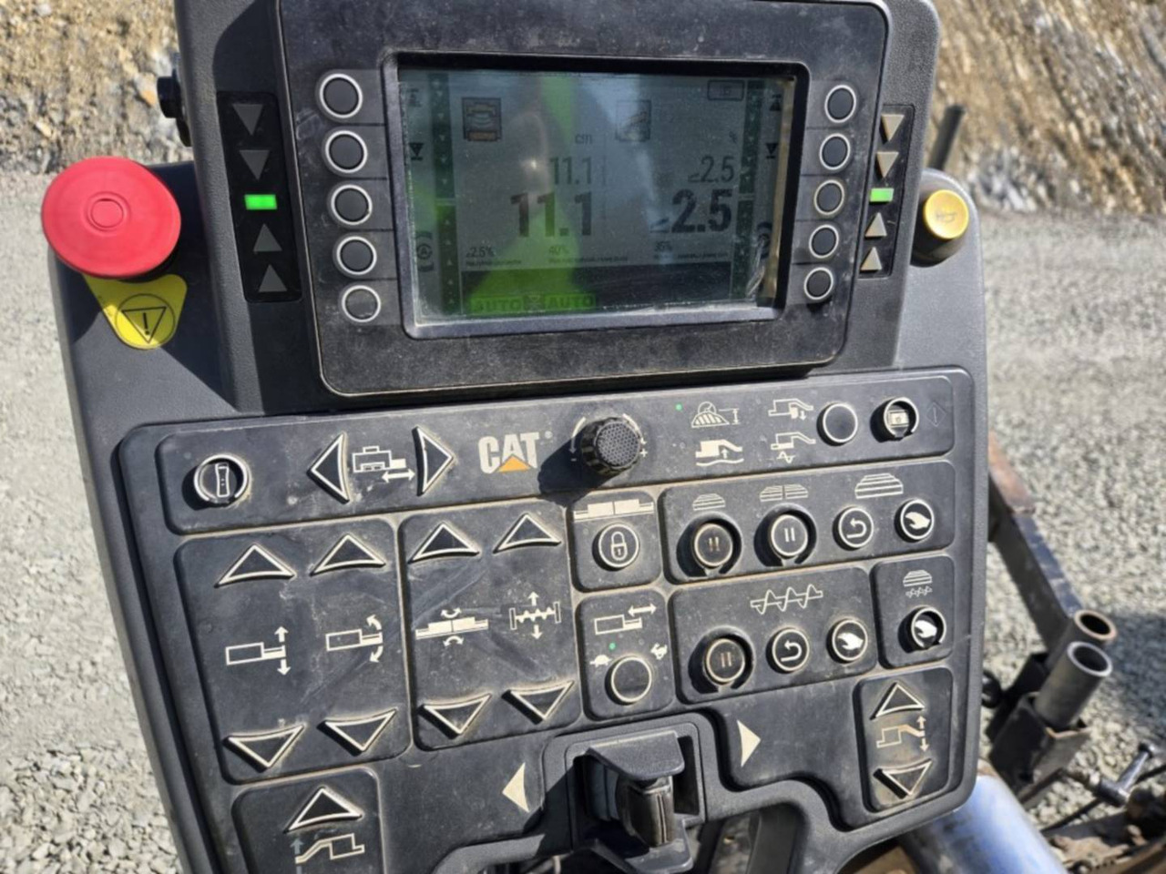 CAT AP655F - Asfaltutlegger: bilde 2 CAT AP655F - Asfaltutlegger: bilde 2