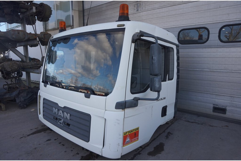 MAN F99L17 TGA 81.60000-7838 - Førerhus og interiør for Lastebil: bilde 3 MAN F99L17 TGA 81.60000-7838 - Førerhus og interiør for Lastebil: bilde 3
