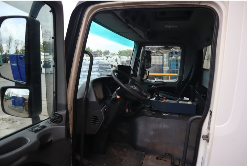 Mercedes-Benz ACTROS F07 MP3 94389915588371 - Førerhus og interiør for Lastebil: bilde 5 Mercedes-Benz ACTROS F07 MP3 94389915588371 - Førerhus og interiør for Lastebil: bilde 5