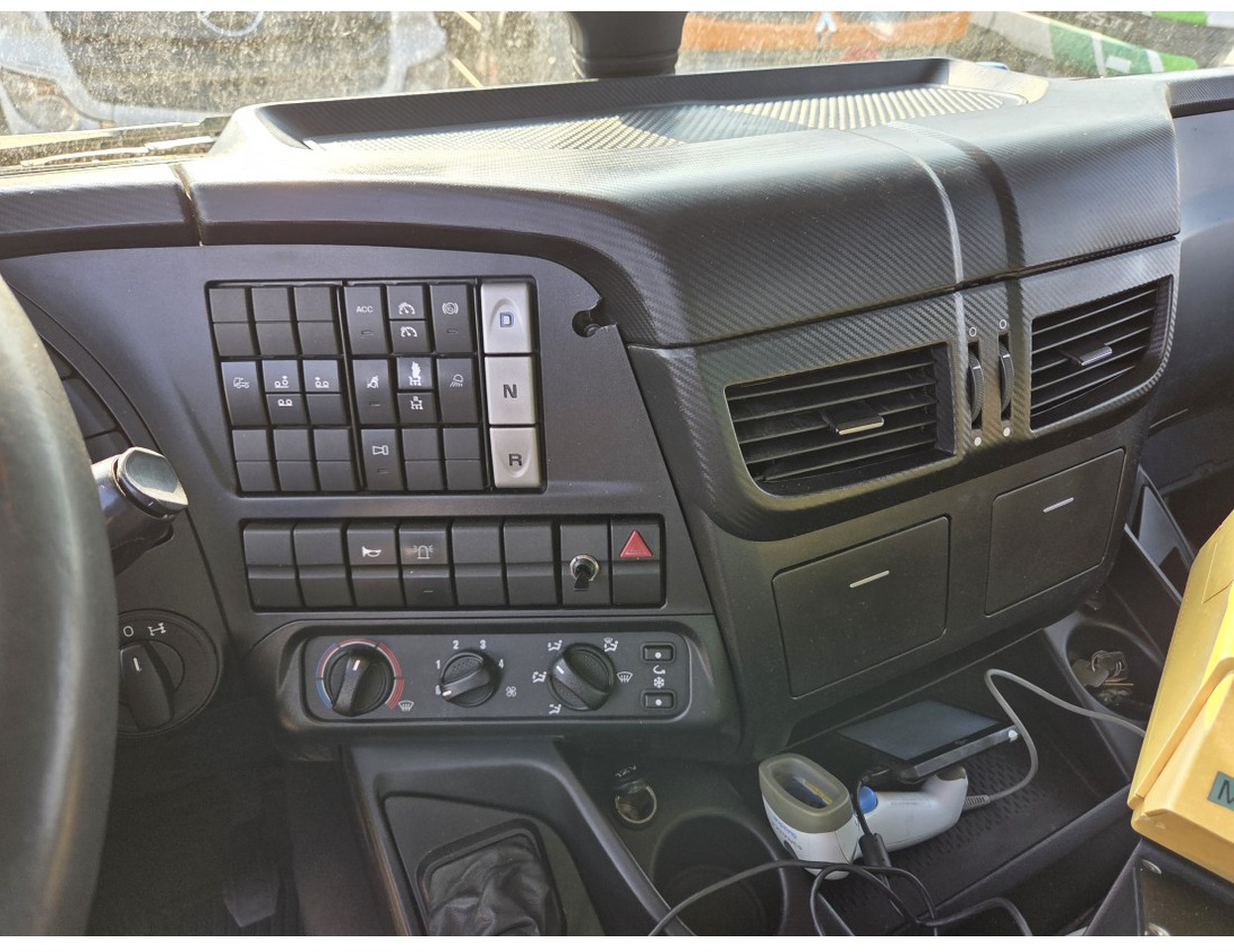 Tippbil, Kranbil IVECO STRALIS 420 6X2 TIPPER CRANE KESLA 17 TON 2 EXT STEERING REAR AXLE: bilde 15 Tippbil, Kranbil IVECO STRALIS 420 6X2 TIPPER CRANE KESLA 17 TON 2 EXT STEERING REAR AXLE: bilde 15