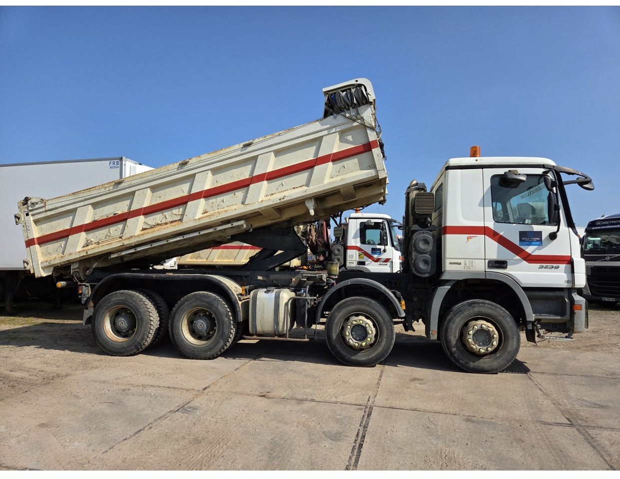 Mercedes Actros 3236 8x4 2-Side Tipper EPS Gearbox 3 Pedals - Tippbil: bilde 3 Mercedes Actros 3236 8x4 2-Side Tipper EPS Gearbox 3 Pedals - Tippbil: bilde 3