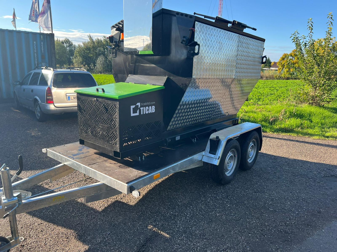 TICAB Asphalt Hot Box from the Manufacturer for 2,8 t, termiskais bunkurs asfaltam HB-2 - Asfaltteknikk: bilde 5 TICAB Asphalt Hot Box from the Manufacturer for 2,8 t, termiskais bunkurs asfaltam HB-2 - Asfaltteknikk: bilde 5