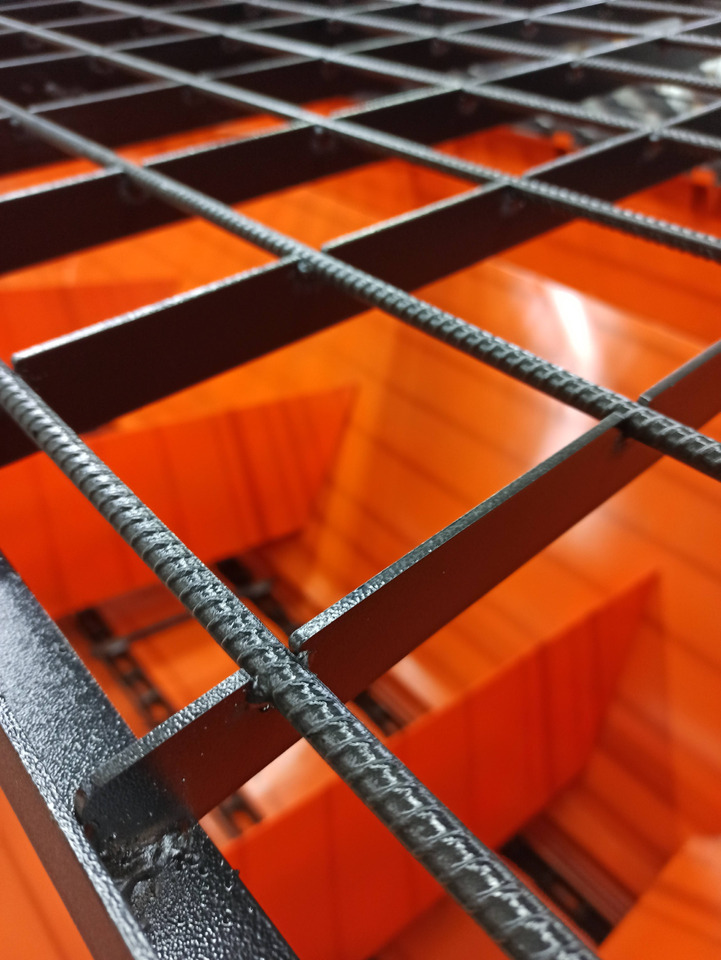 TICAB Sand and Salt Spreader,6/9mᵌ,9/12t of sand,Manufaсturer - Utility-/ Spesiell maskin: bilde 3 TICAB Sand and Salt Spreader,6/9mᵌ,9/12t of sand,Manufaсturer - Utility-/ Spesiell maskin: bilde 3