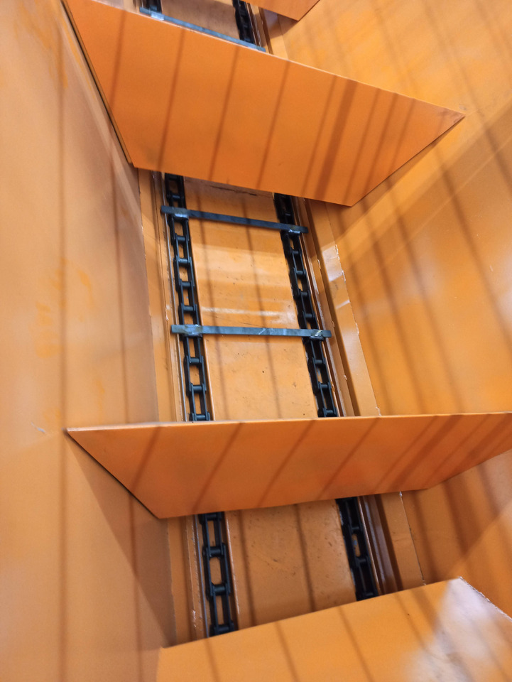 TICAB Sand and Salt Spreader,6/9mᵌ,9/12t of sand,Manufaсturer - Utility-/ Spesiell maskin: bilde 4 TICAB Sand and Salt Spreader,6/9mᵌ,9/12t of sand,Manufaсturer - Utility-/ Spesiell maskin: bilde 4