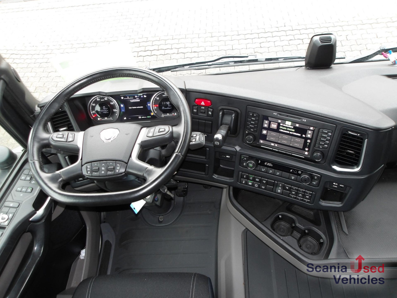 SCANIA R 460 NA - HYDRAULIK - HIGHLINE - 2x TANKs - ACC - - Trekkvogn: bilde 2 SCANIA R 460 NA - HYDRAULIK - HIGHLINE - 2x TANKs - ACC - - Trekkvogn: bilde 2