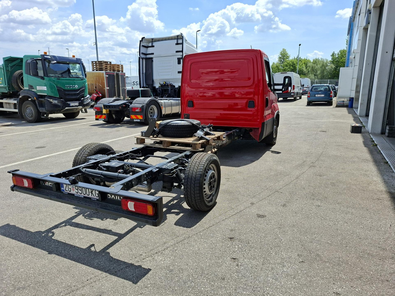 IVECO Daily 35C21HA8/P - Chassis lastebil: bilde 3 IVECO Daily 35C21HA8/P - Chassis lastebil: bilde 3