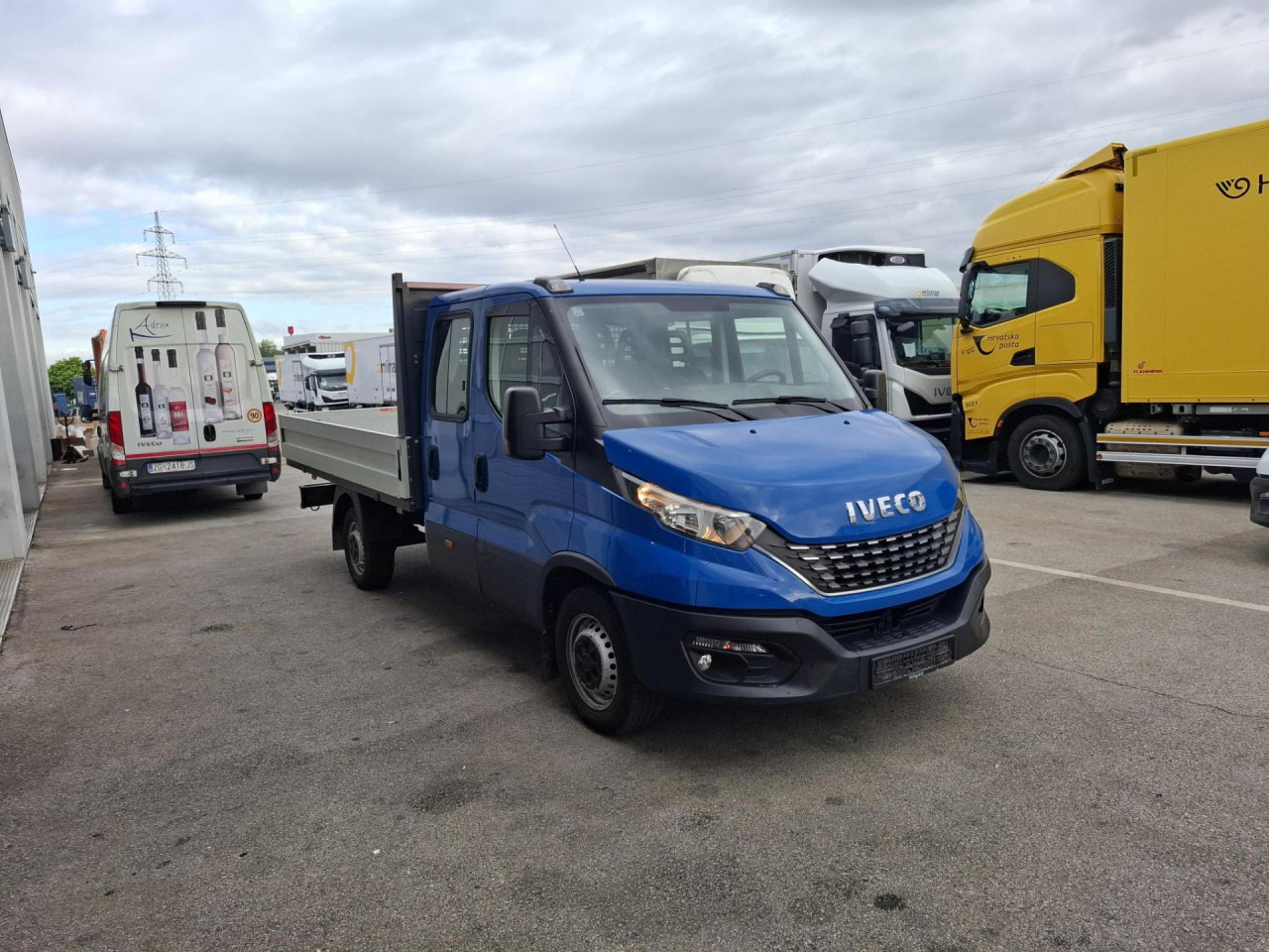 IVECO Daily 35S16A8 - Kassebil, Varebil med dobbelt førerhus: bilde 2 IVECO Daily 35S16A8 - Kassebil, Varebil med dobbelt førerhus: bilde 2