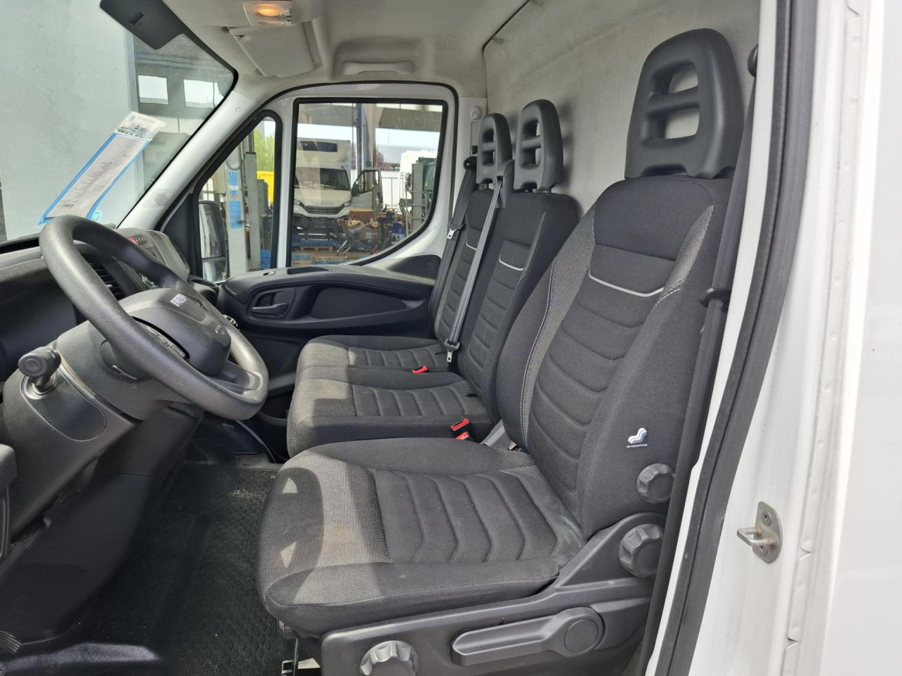 Persontransport IVECO Daily 35S16V: bilde 6 Persontransport IVECO Daily 35S16V: bilde 6