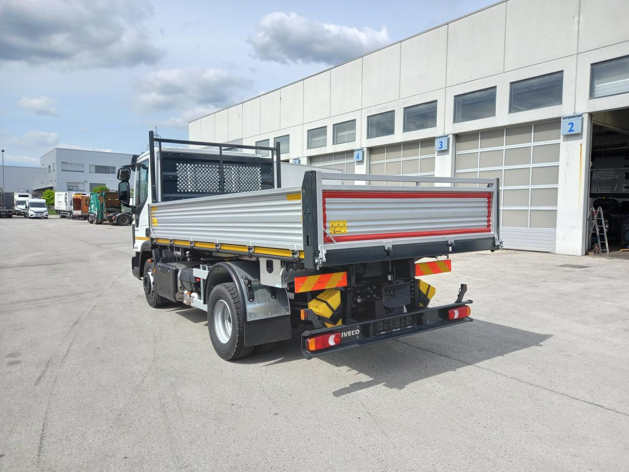 IVECO Eurocargo ML120EL25 - Tippbil: bilde 3 IVECO Eurocargo ML120EL25 - Tippbil: bilde 3