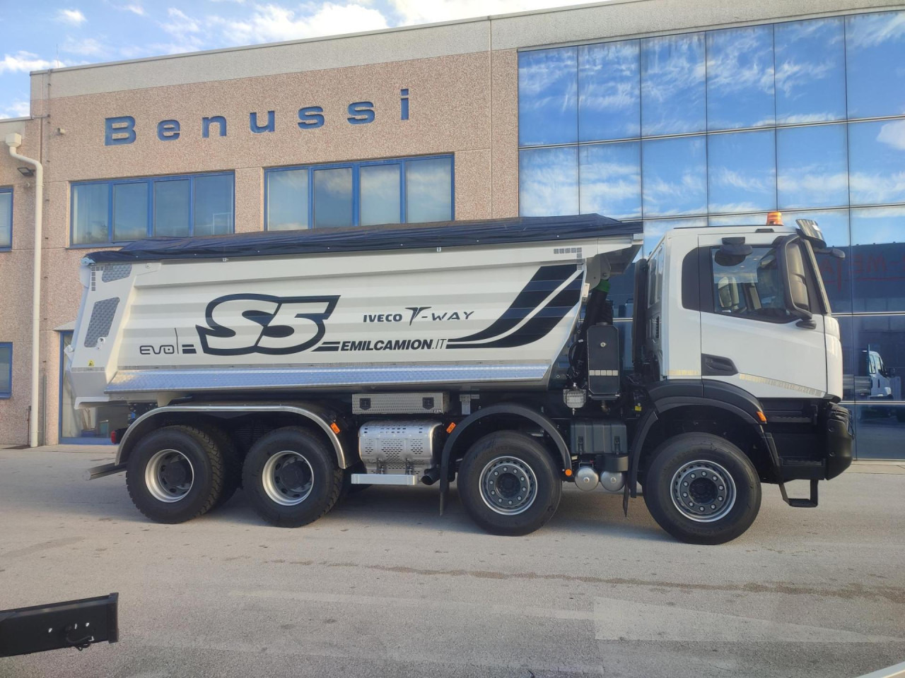 IVECO T-Way AD410T50 - Tippbil: bilde 5 IVECO T-Way AD410T50 - Tippbil: bilde 5