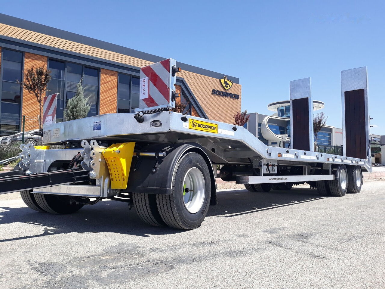 Scorpion Trailer SCORPION TRAILER NEW 3 AXLE (MANUFACTURER COMPANY) - Lavloader semitrailer: bilde 2 Scorpion Trailer SCORPION TRAILER NEW 3 AXLE (MANUFACTURER COMPANY) - Lavloader semitrailer: bilde 2