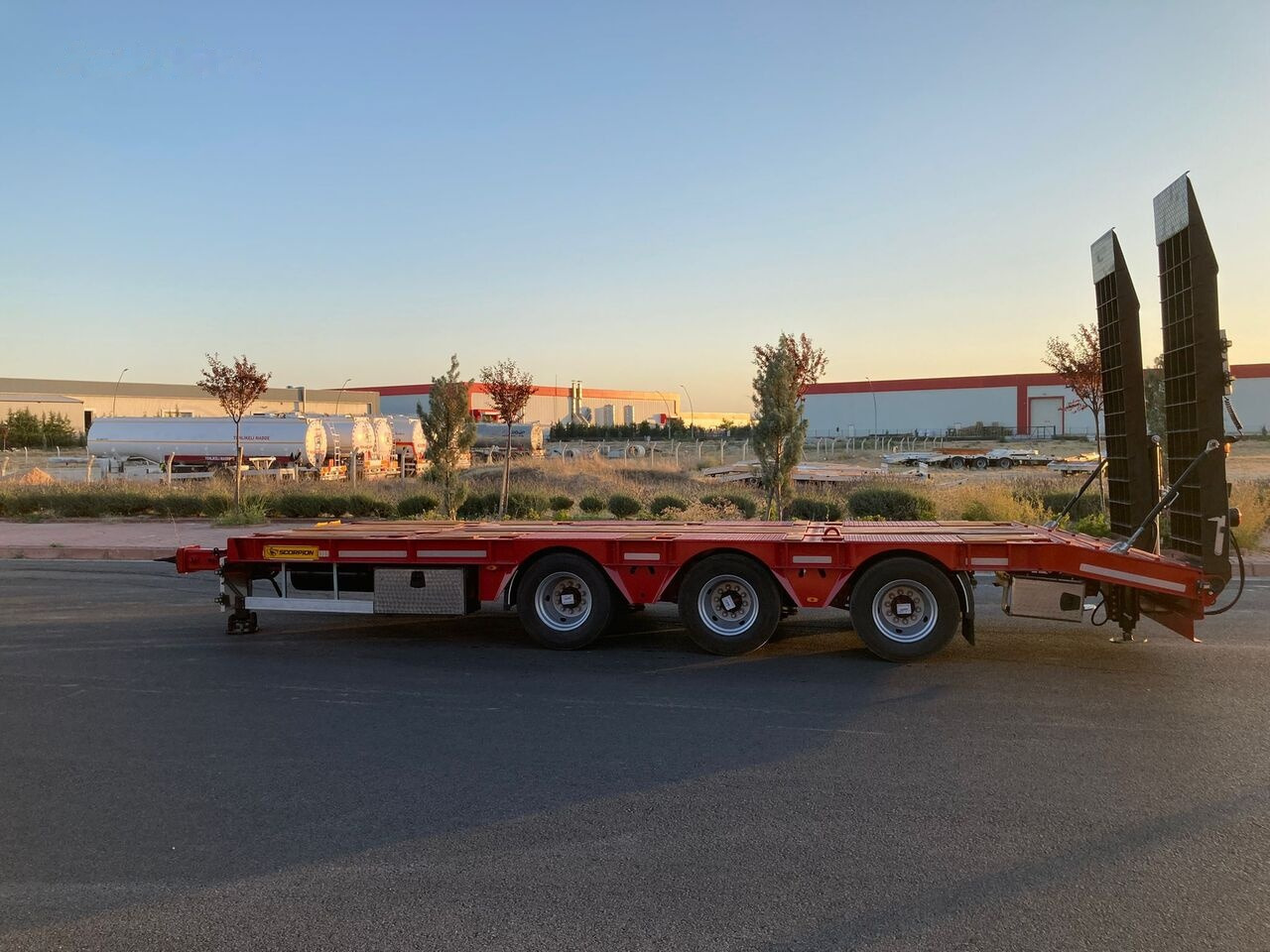 Ny Lavloader tilhenger for transport av tunge maskiner Scorpion Trailer SCORPION TRAILER NEW 3 AXLE TRIDEM TRAILER (MANUFACTURER COMPANY): bilde 19
