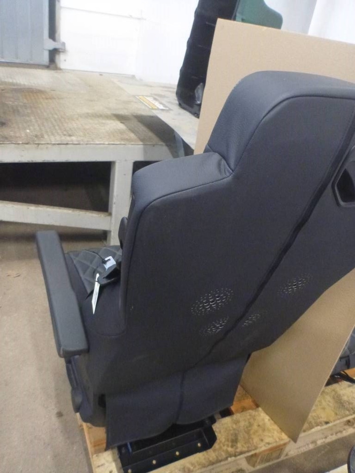 Mercedes-Benz Actros - Førerhus for Lastebil: bilde 2 Mercedes-Benz Actros - Førerhus for Lastebil: bilde 2