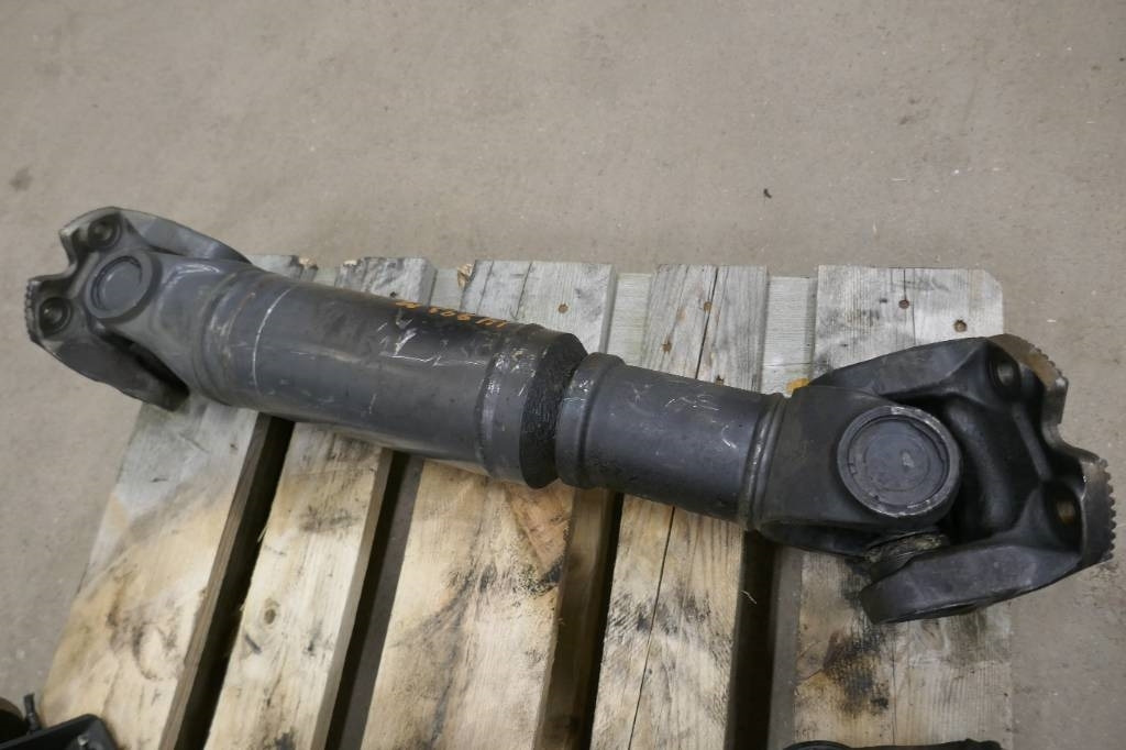 Volvo L180 HL Kardanaxel voe15085426 - Girkasse for Bygg og anlegg: bilde 1 Volvo L180 HL Kardanaxel voe15085426 - Girkasse for Bygg og anlegg: bilde 1