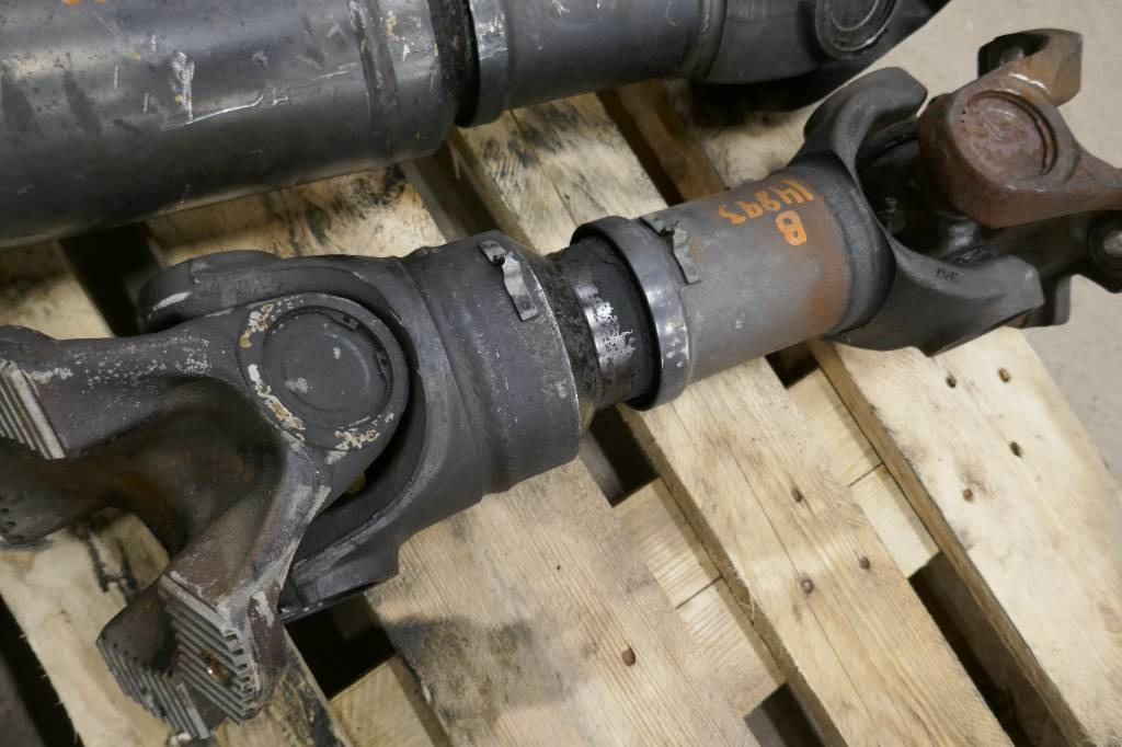 Volvo L180 HL Kardanaxel, voe15085429 - Girkasse for Bygg og anlegg: bilde 2 Volvo L180 HL Kardanaxel, voe15085429 - Girkasse for Bygg og anlegg: bilde 2
