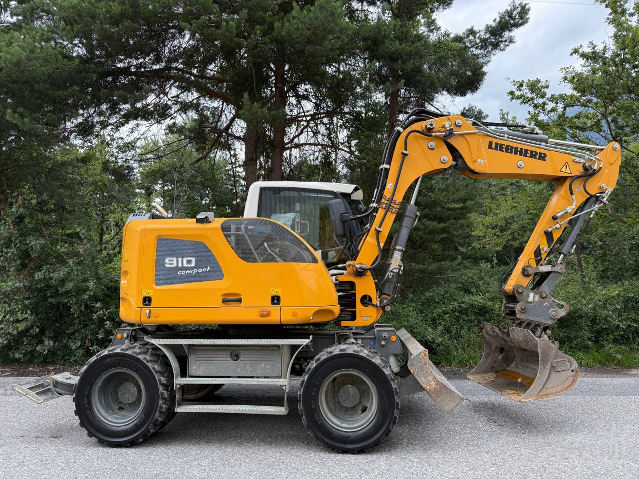 Liebherr A910 Compact Litronic,4 Schaufeln,Schnellwechsle - Hjulgraver: bilde 2 Liebherr A910 Compact Litronic,4 Schaufeln,Schnellwechsle - Hjulgraver: bilde 2