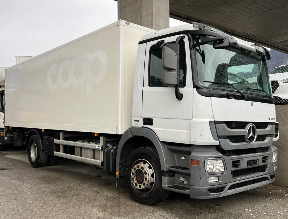 Mercedes-Benz Actros 1836 4x2, Carrier Supra 850U, Ladebordwan - Lastebil med kjøl: bilde 2 Mercedes-Benz Actros 1836 4x2, Carrier Supra 850U, Ladebordwan - Lastebil med kjøl: bilde 2