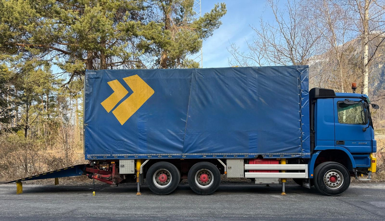 Mercedes-Benz Actros 3354 6x4 V8,E3,MP2, B/B,Ladebordwand 9ton - Kapellbil: bilde 2 Mercedes-Benz Actros 3354 6x4 V8,E3,MP2, B/B,Ladebordwand 9ton - Kapellbil: bilde 2