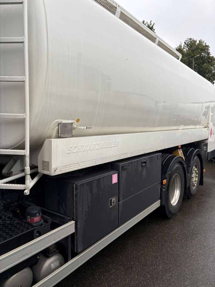 Renault T460 6x2, E6, ADR, Diesel/Benzin, Schwarzmueller - Tankbil: bilde 4 Renault T460 6x2, E6, ADR, Diesel/Benzin, Schwarzmueller - Tankbil: bilde 4